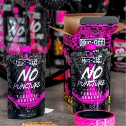 Muc-Off Ultimate Tubeless Setup Kit 25mm -Specialized Bikes Shop 72449803 xxl a4
